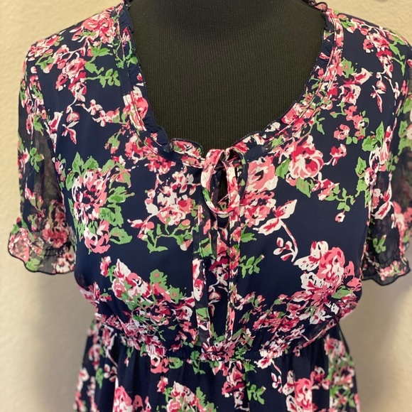 2 FOR $20 Romantic Garden Floral Dress Czech Republic Brand - Picture 2 of 6